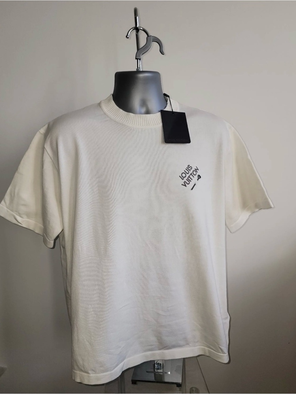 Louis Vuitton Cream Short-Sleeve Logo Tee
🚫Weared 2 times🚫